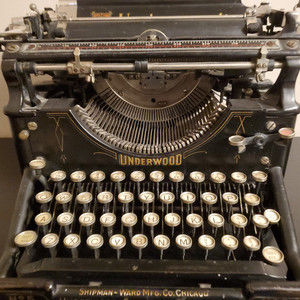 Meet your Posher, Cynthia